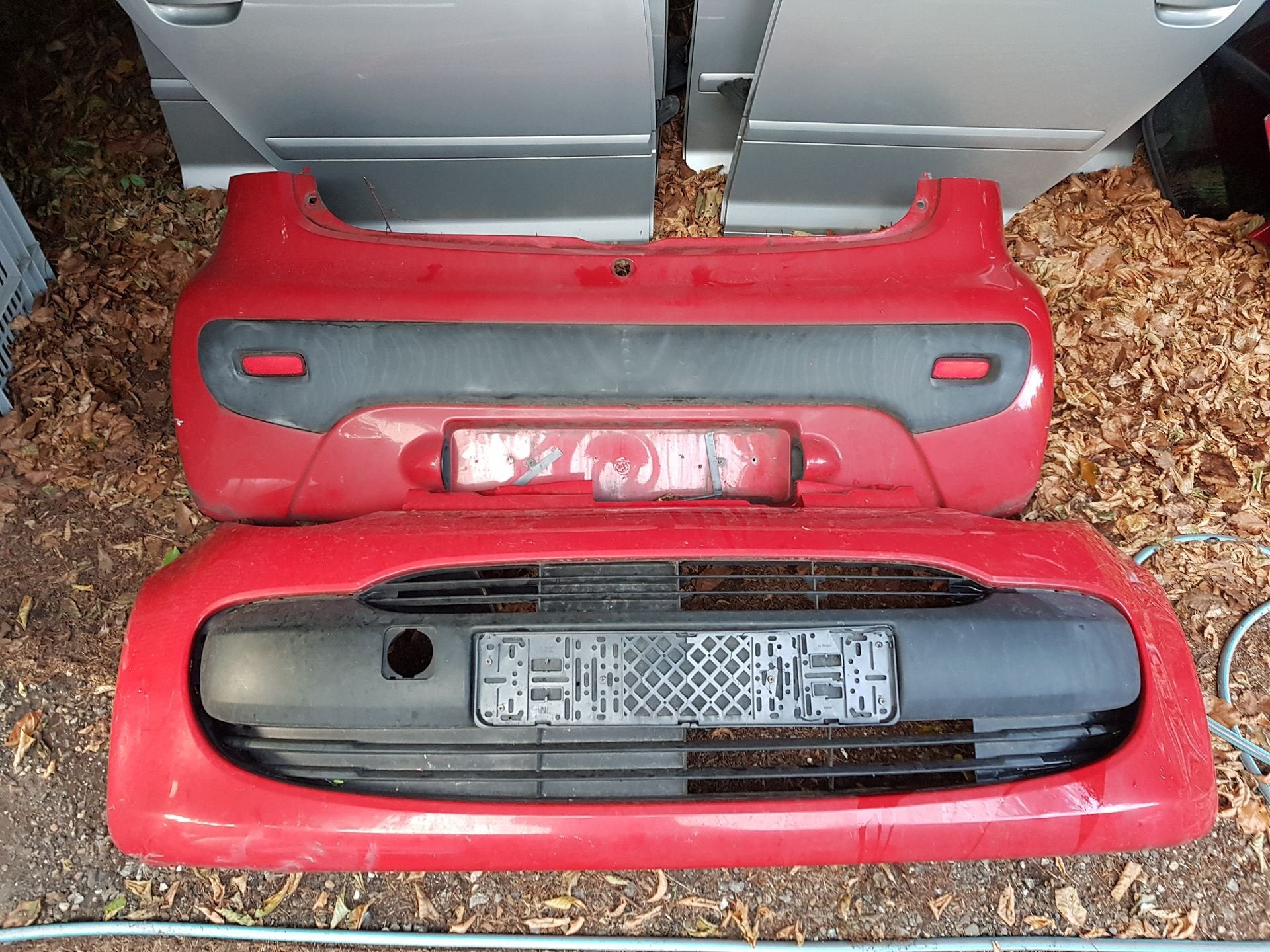 CITROËN C1 VOORBUMPER +ACHTERBUMPER  BJ 2005 TOT 2009, Auto-onderdelen, Gebruikt, Voor, -, Ophalen of Verzenden