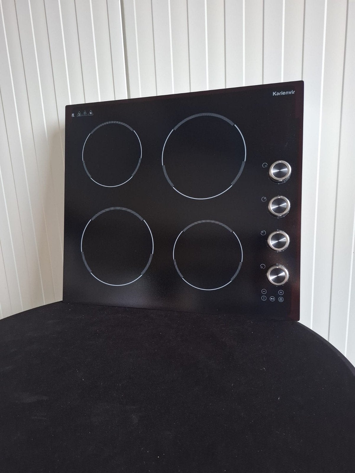 Karienwir KEC-D460100 Keramische Kookplaat - 4 Kookzones, Witgoed en Apparatuur, Keramisch, Zo goed als nieuw, Inbouw, 4 kookzones