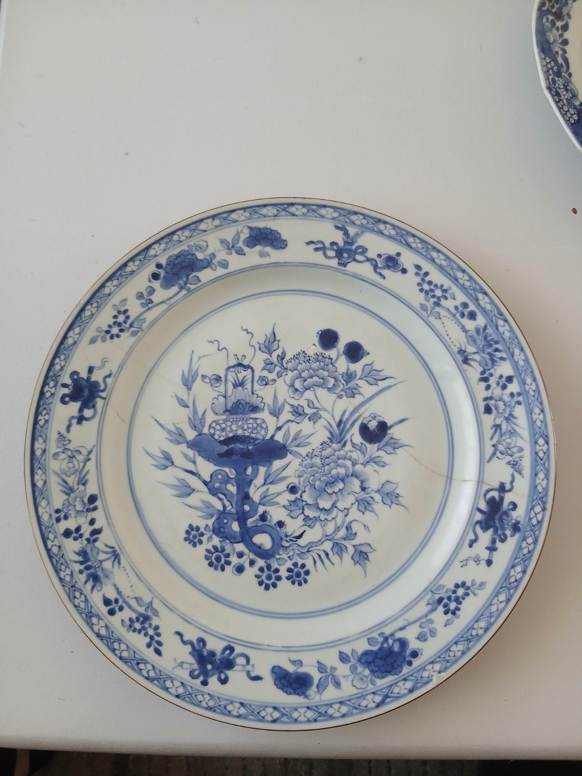 Chinees bord Kangxi met schade, Ophalen of Verzenden
