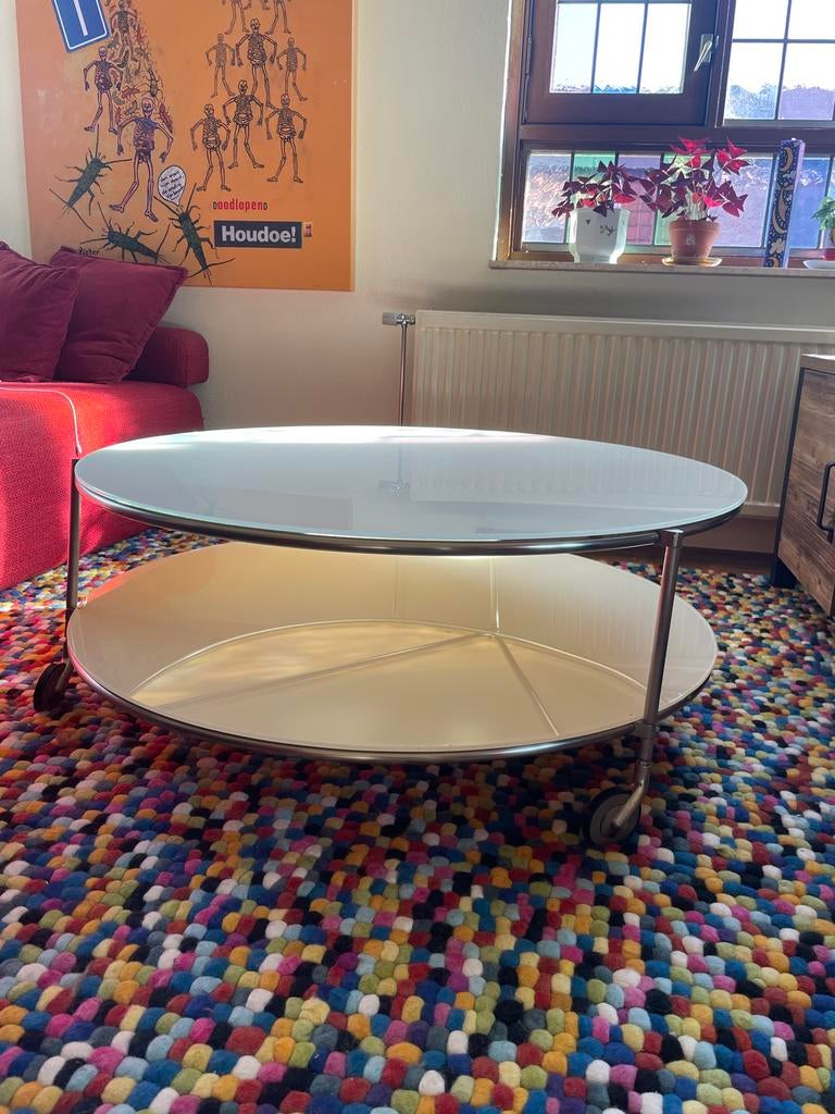 Glazen strind ikea vintage salontafel met metalen onderstel, Huis en Inrichting, Ophalen, Gebruikt, Rond, Glas