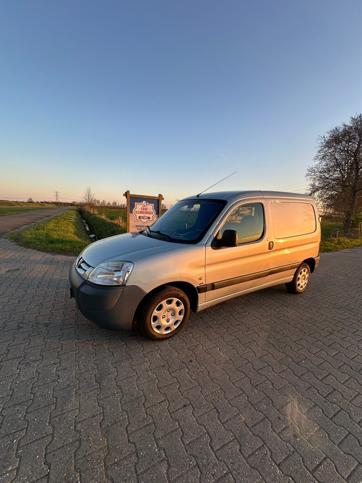 Peugeot Partner 1.6 HDI AIRCO, Voorwielaandrijving, Stof, 74 pk, Radio
