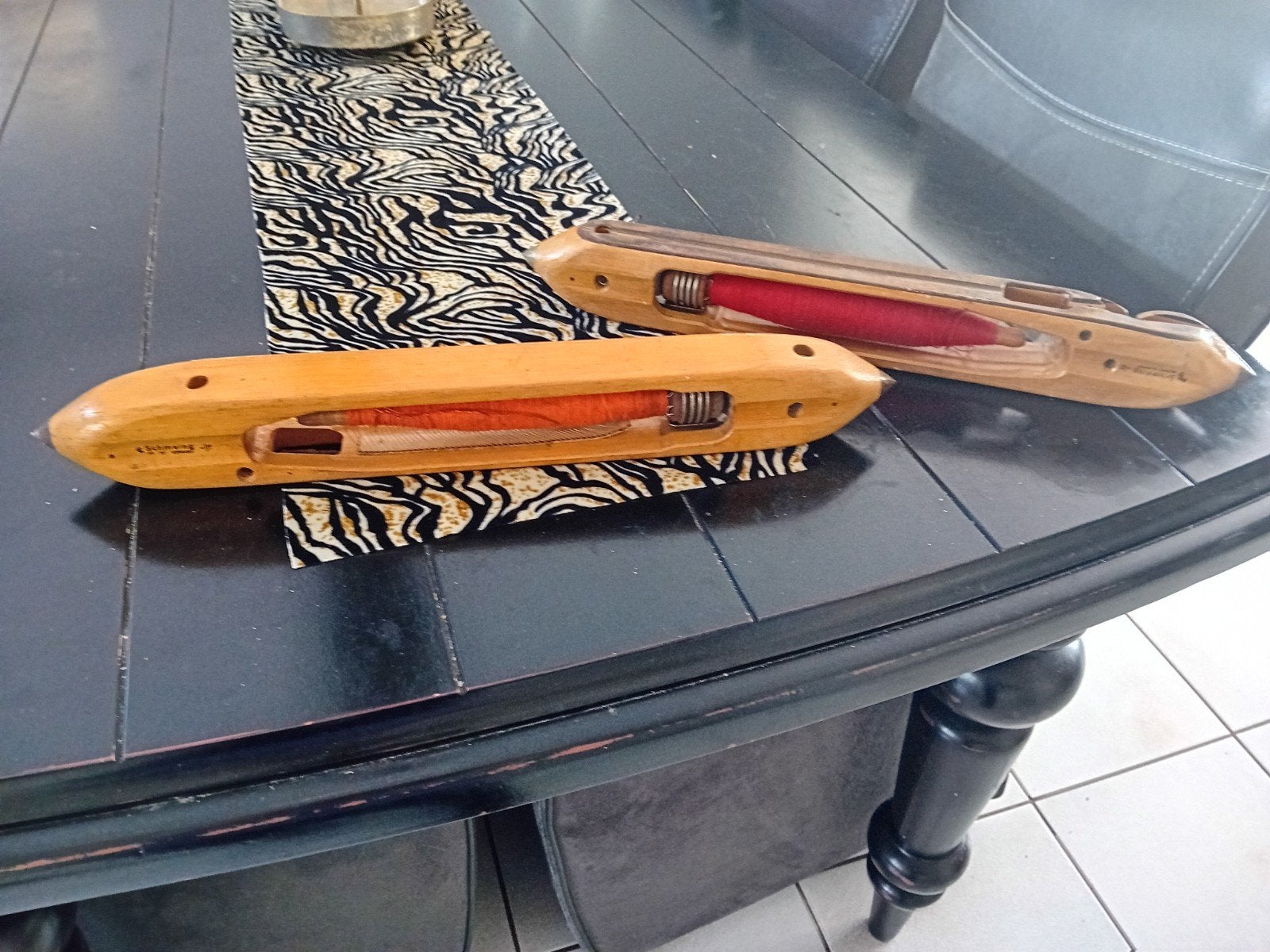 2 Schmeing Weefspoelen met Garen, Ophalen of Verzenden