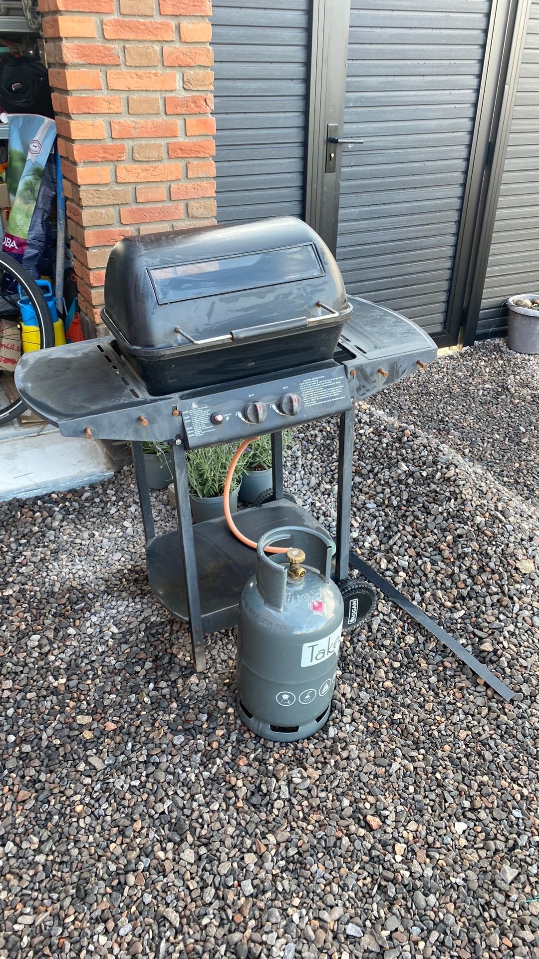 Bbq met halvolle gasfles antargaz, Ophalen, Zo goed als nieuw