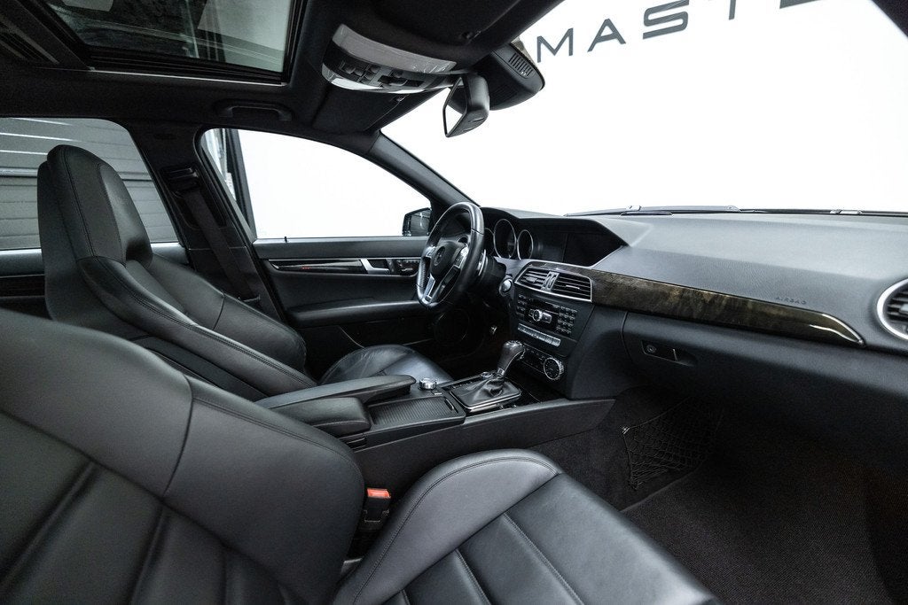 Mercedes-Benz C-Klasse AMG 63 Btw auto, Fiscale waarde € 2, Auto's, Automaat, Achterwielaandrijving, Zwart, Bedrijf
