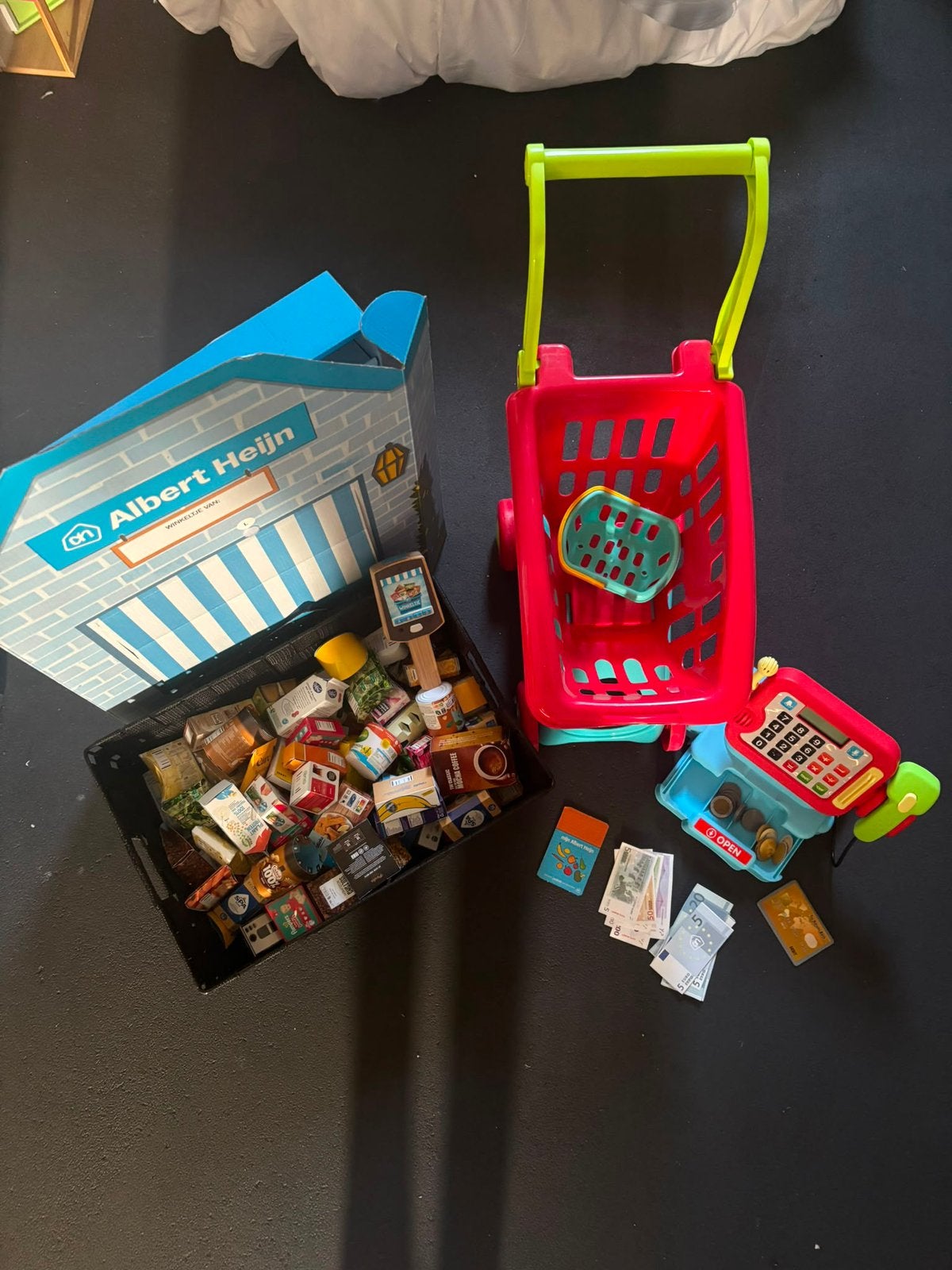 Speelgoed kassa, AH mini boodschappen en winkelwagen, Ophalen of Verzenden, Zo goed als nieuw