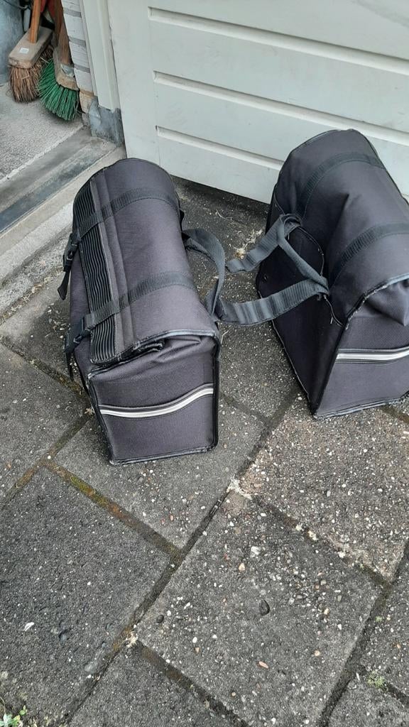 Set van 2 Motor Zadeltassen - Gebruikt, Motoren, Accessoires | Koffers en Tassen, Ophalen of Verzenden, Gebruikt