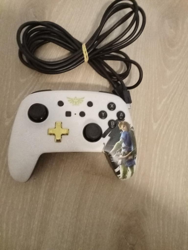 Nintendo Switch Pro Controller - Zelda: Breath of the Wild, Ophalen of Verzenden, Zo goed als nieuw