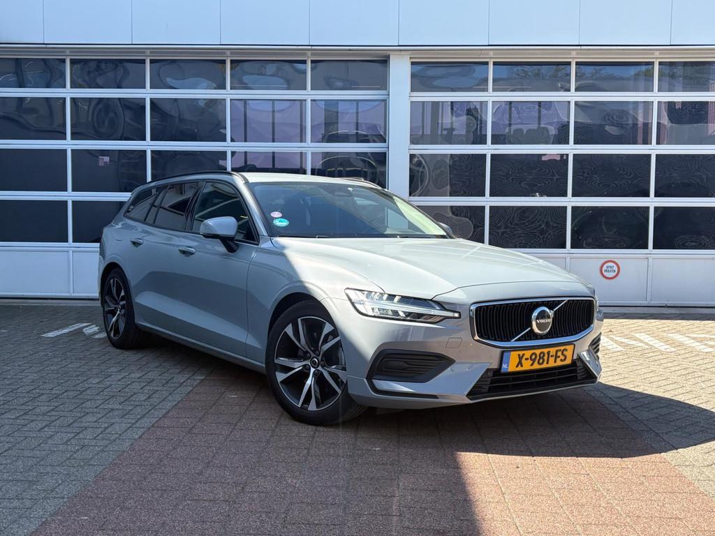Volvo V60 2.0 B3 Essential Edition | Achteruitrijcamera | Pa, Auto's, 12 maanden, Stof, Euro 6, 4 cilinders