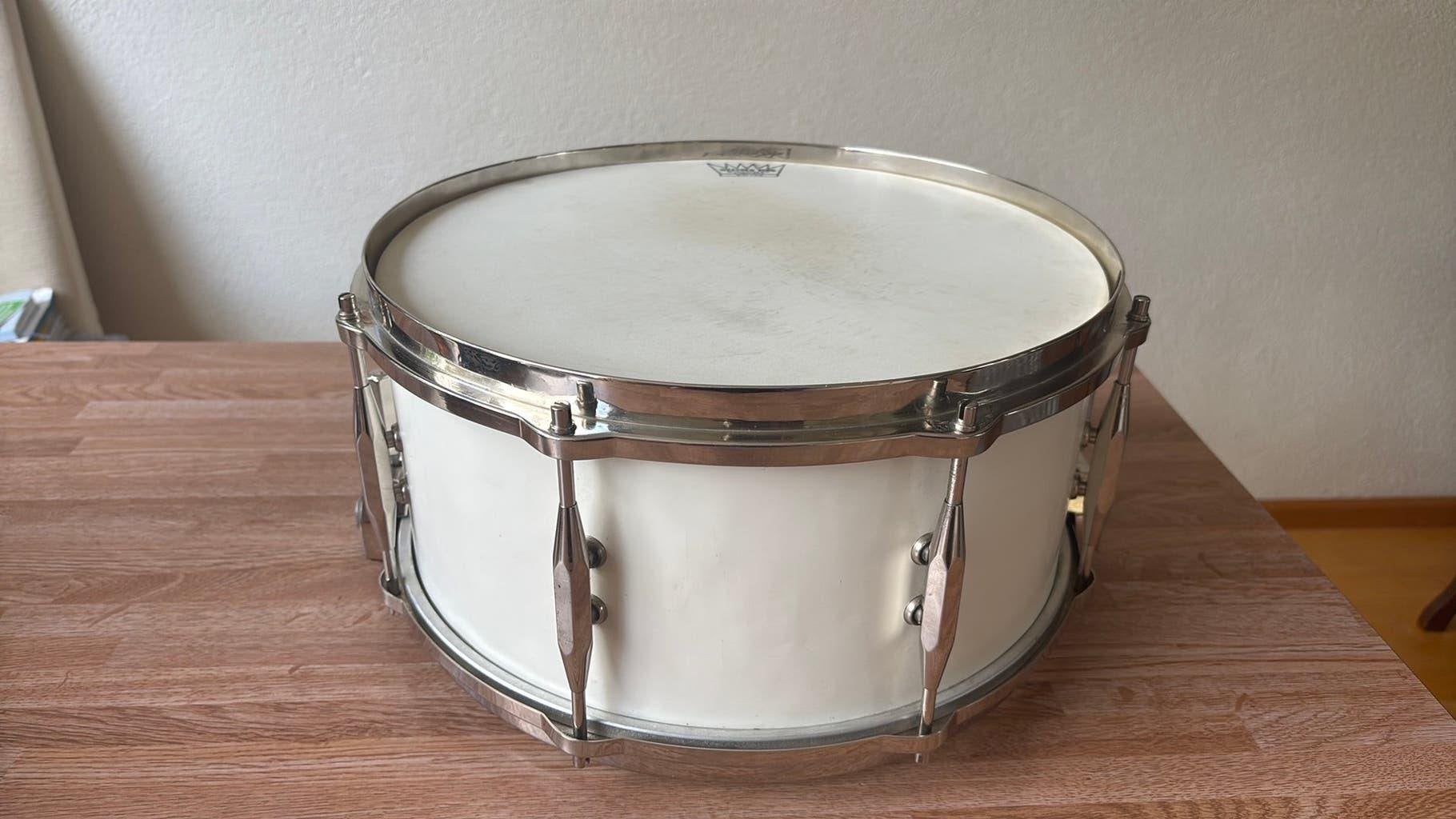 vintage metalen Majestic snare 14"/parallel snaren mechaniek, Ophalen of Verzenden, Zo goed als nieuw, Trommel