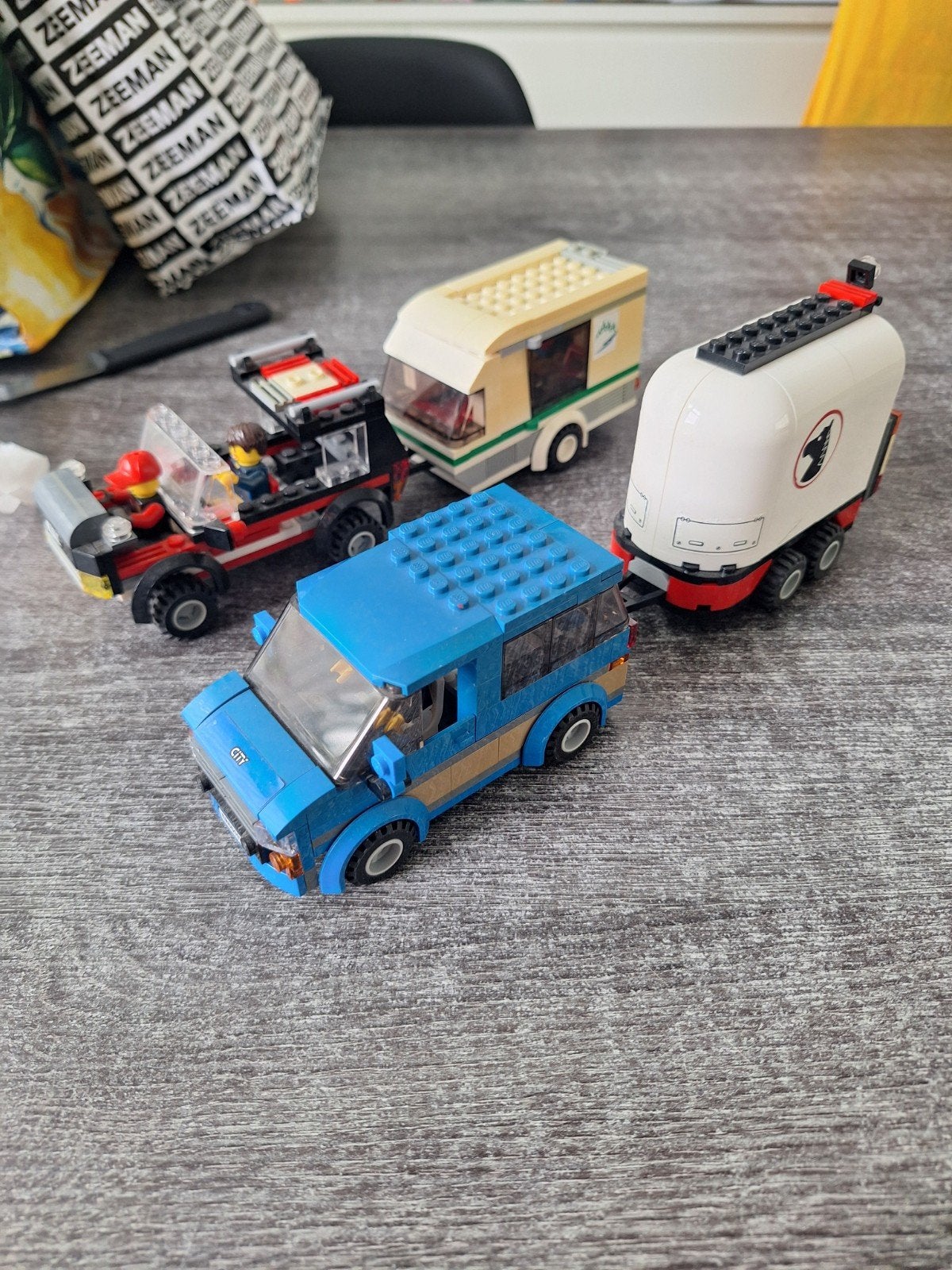 Lego auto's met aanhangers, Ophalen