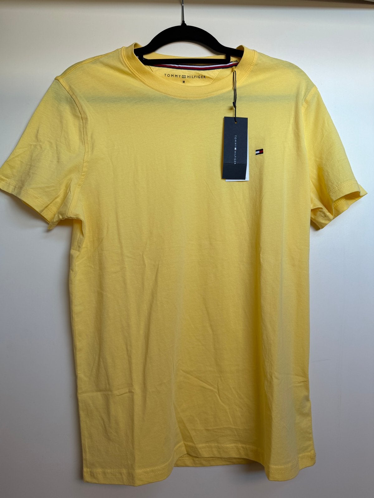Tommy Hilfiger T-shirt M size, Ophalen of Verzenden, Nieuw, Maat 48/50 (M), Blauw