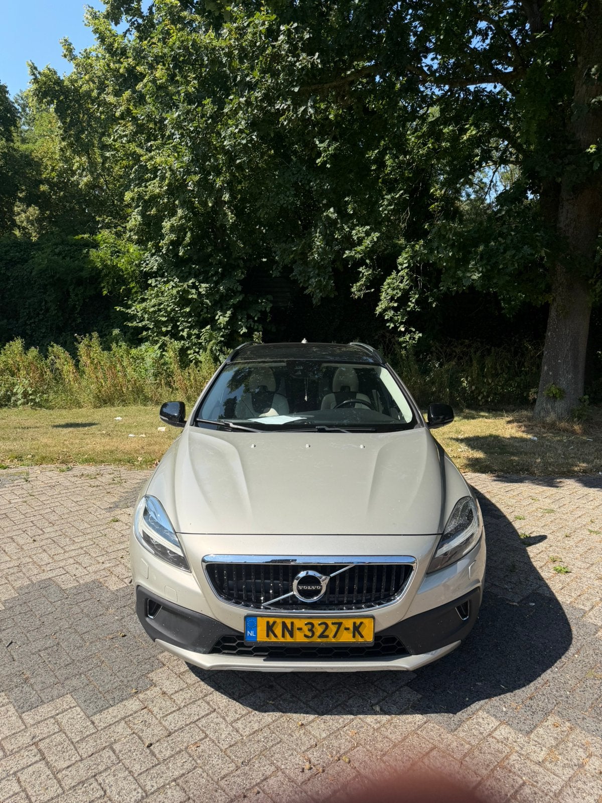 Volvo V40 2.0 D2 120PK Geartronic 2016 Bruin, 1363 kg, Euro 6, 4 cilinders, Overige kleuren