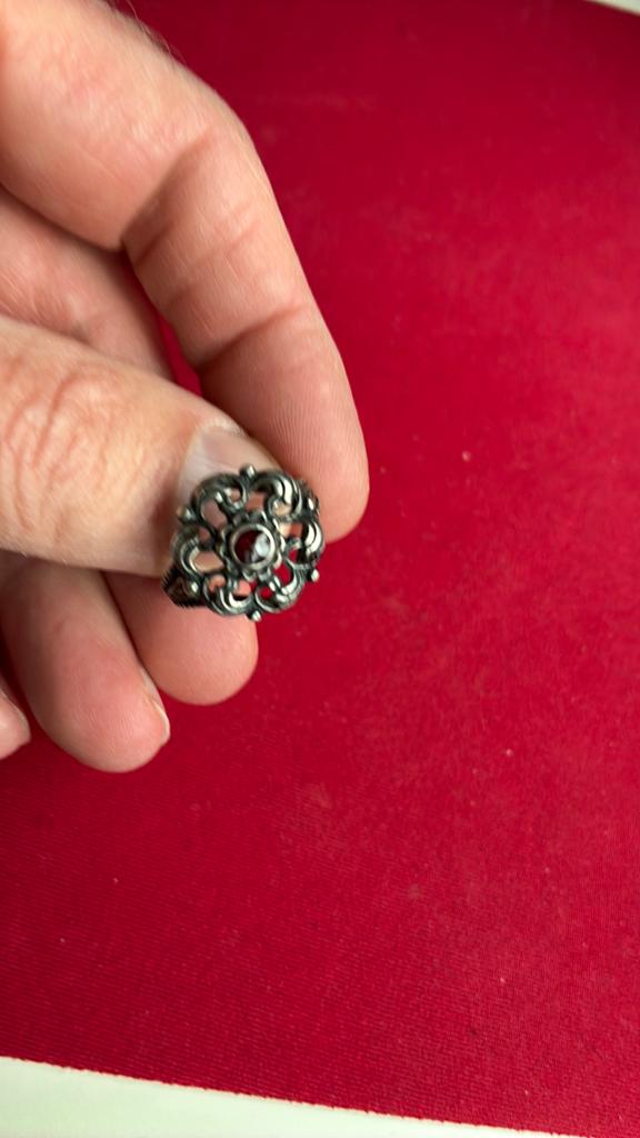 835 zilver gekeurde ring 19 mm granaat steen, 18 tot 19, Gebruikt, Ophalen of Verzenden, Dame