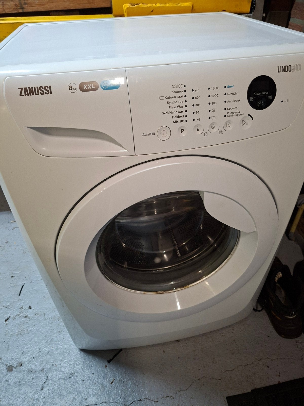 Zanussi Lindo 300 Wasmachine 8kg XXL, Ophalen, 1200 tot 1600 toeren, 8 tot 10 kg, Voorlader