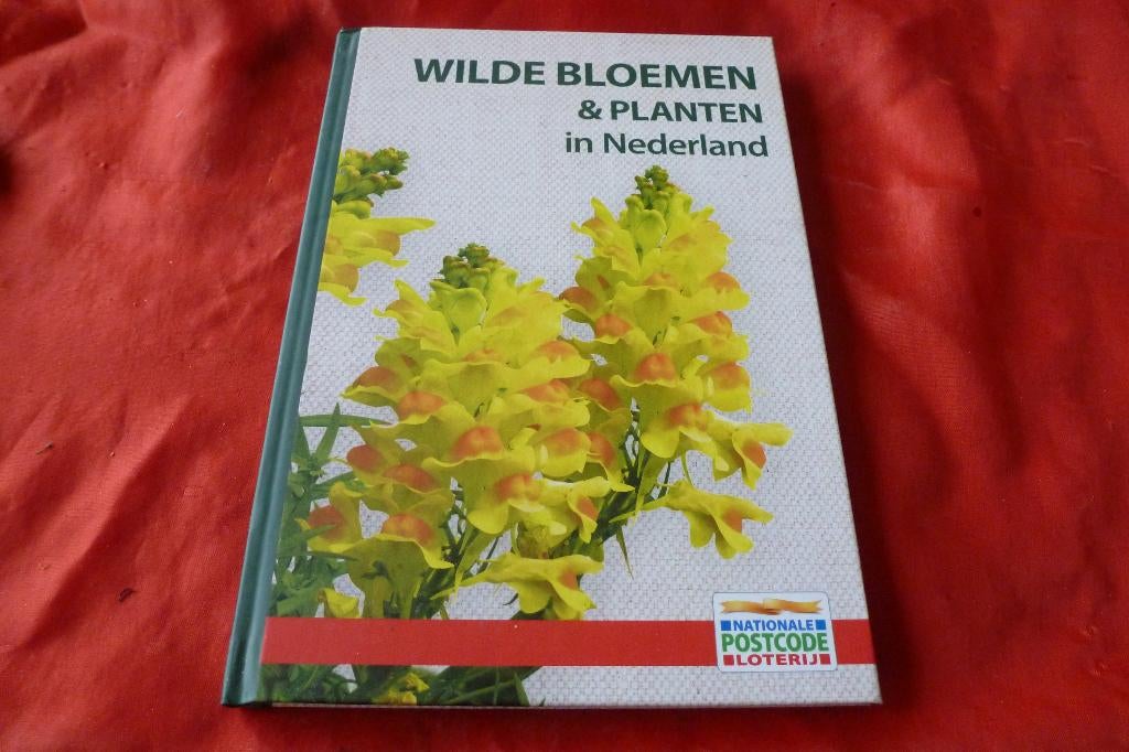 Nat. Postcode Loterij -4x natuurreeks - hard cover - 2022, Bloemen, Planten en Bomen, Nieuw, Ophalen of Verzenden, Nationale Postcode Loterij