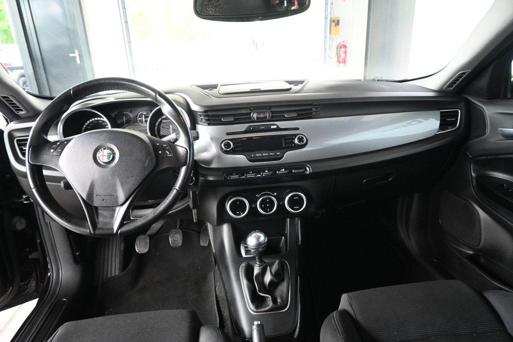 Alfa Romeo Giulietta 1.4 T Progression Clima Cruise Control, Auto's, Alfa Romeo, Voorwielaandrijving, Euro 5, Stof, Gebruikt