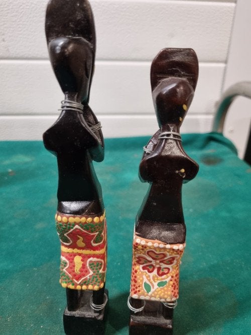 beelden afrikaans met masker van hout, Verzamelen, Beelden en Beeldjes, Ophalen of Verzenden
