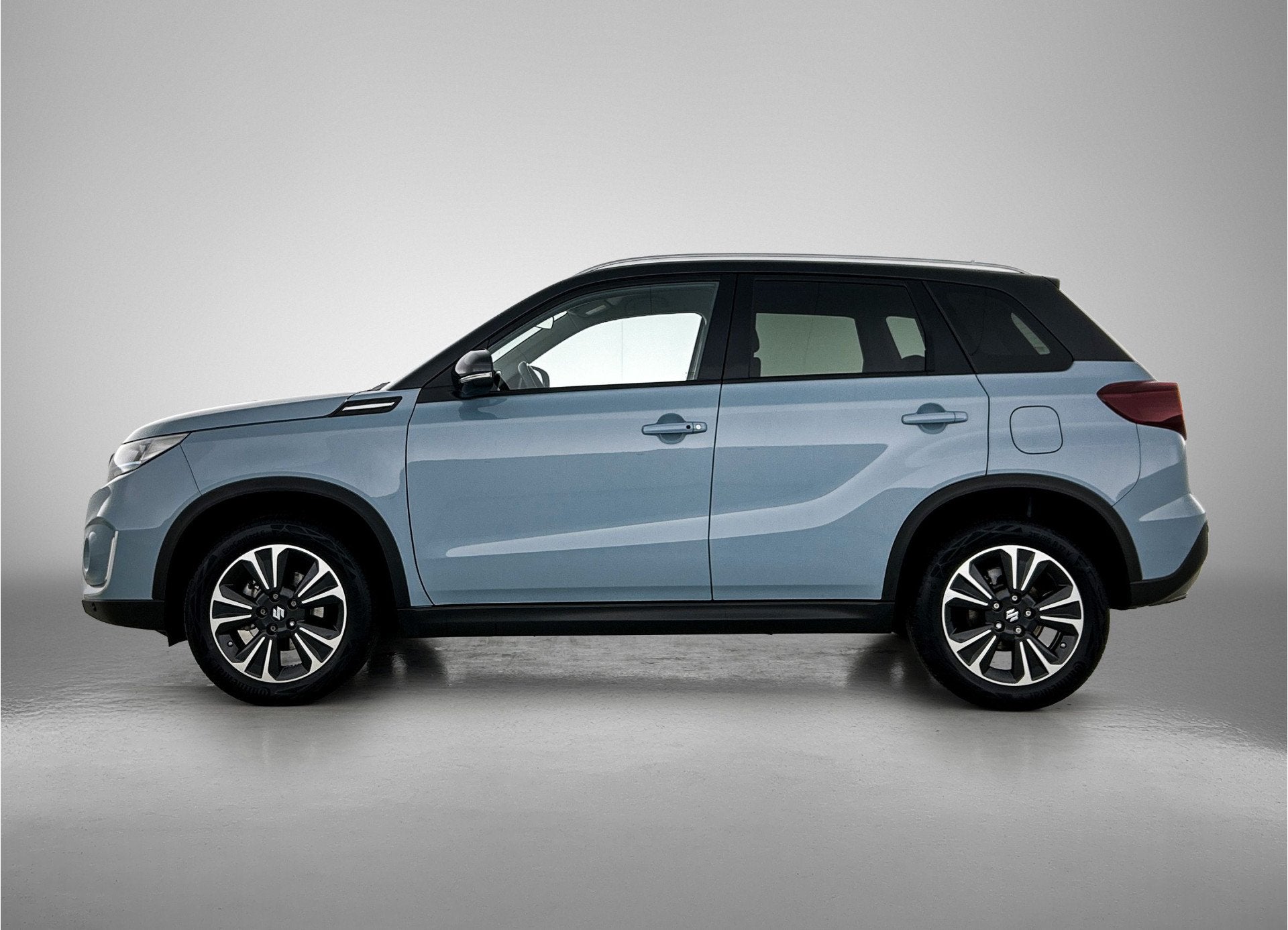 Suzuki Vitara 1.5 Hybrid Style | Automaat | (bj 2024), Gebruikt, 4 cilinders, Origineel Nederlands, 19 km/l