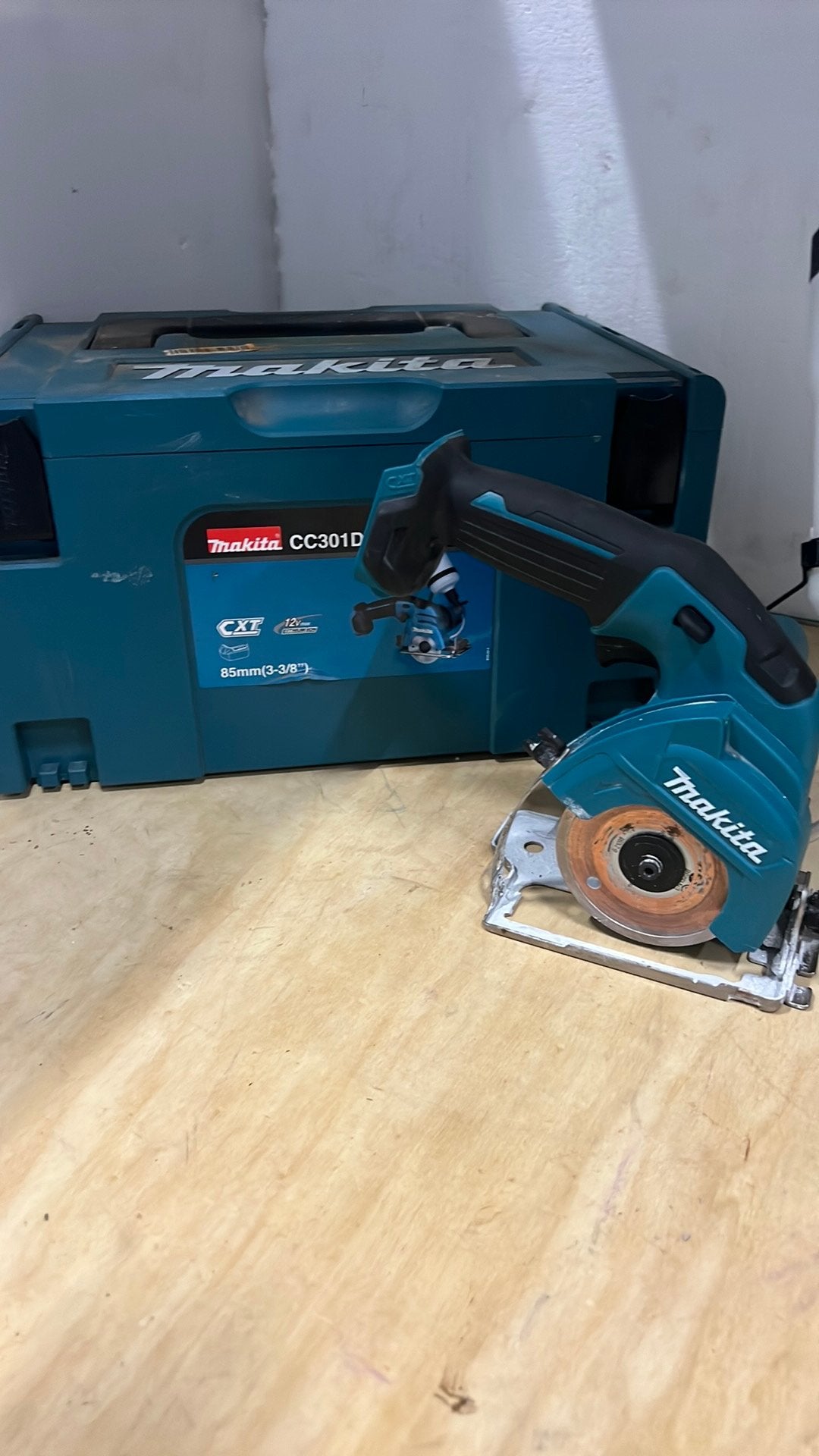 Makita glassnijder, Cirkelzaag, 70 mm of meer, Ophalen of Verzenden, Zo goed als nieuw