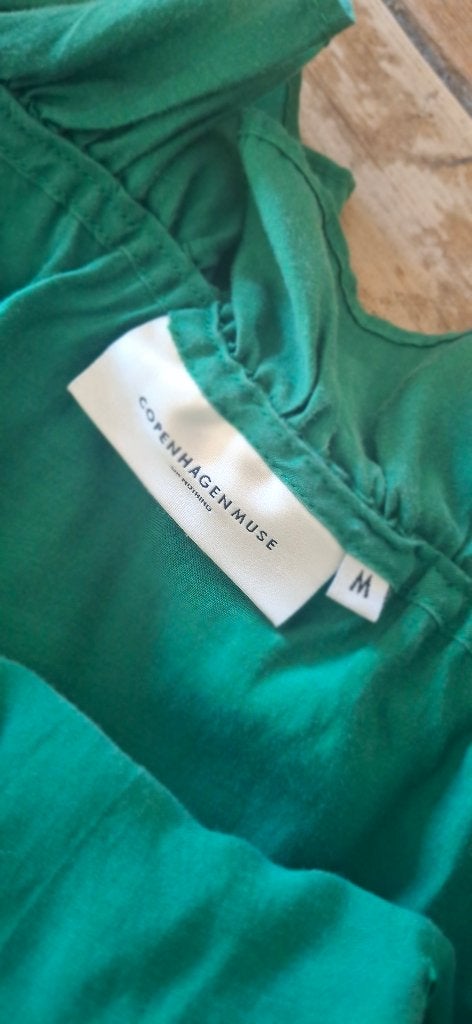 Copenhagen Muse top one shoulder groen, Kleding | Dames, Tops, Maat 38/40 (M), Ophalen of Verzenden, Zo goed als nieuw, Zonder mouw