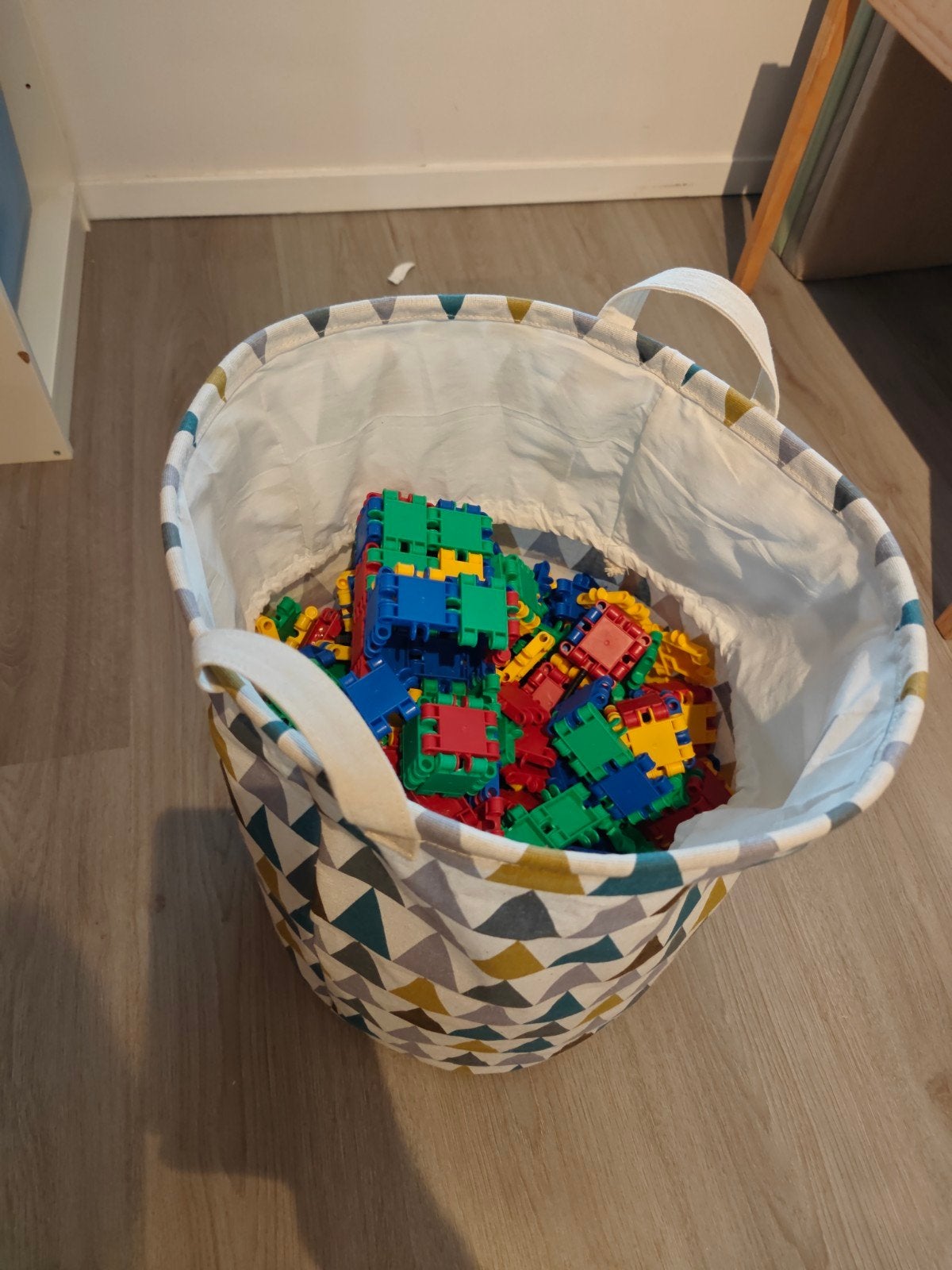 Grote mand vol Clicks bouwblokken - Kleurrijk en educatief, Kinderen en Baby's, Speelgoed | Bouwstenen, Ophalen, Gebruikt, Overige merken