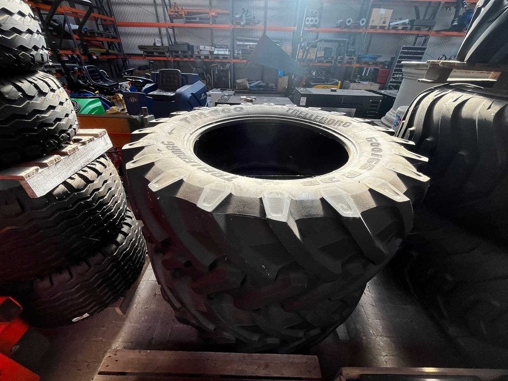 Trelleborg TM800 band 600/65 R38 (2x), Zakelijke goederen, Agrarisch | Onderdelen | Banden, Velgen en Assen