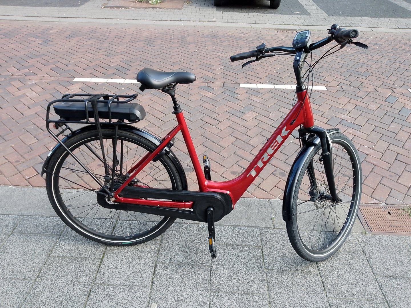 Trek District+4 d55 elektrische damesfiets Bosch middenmotor