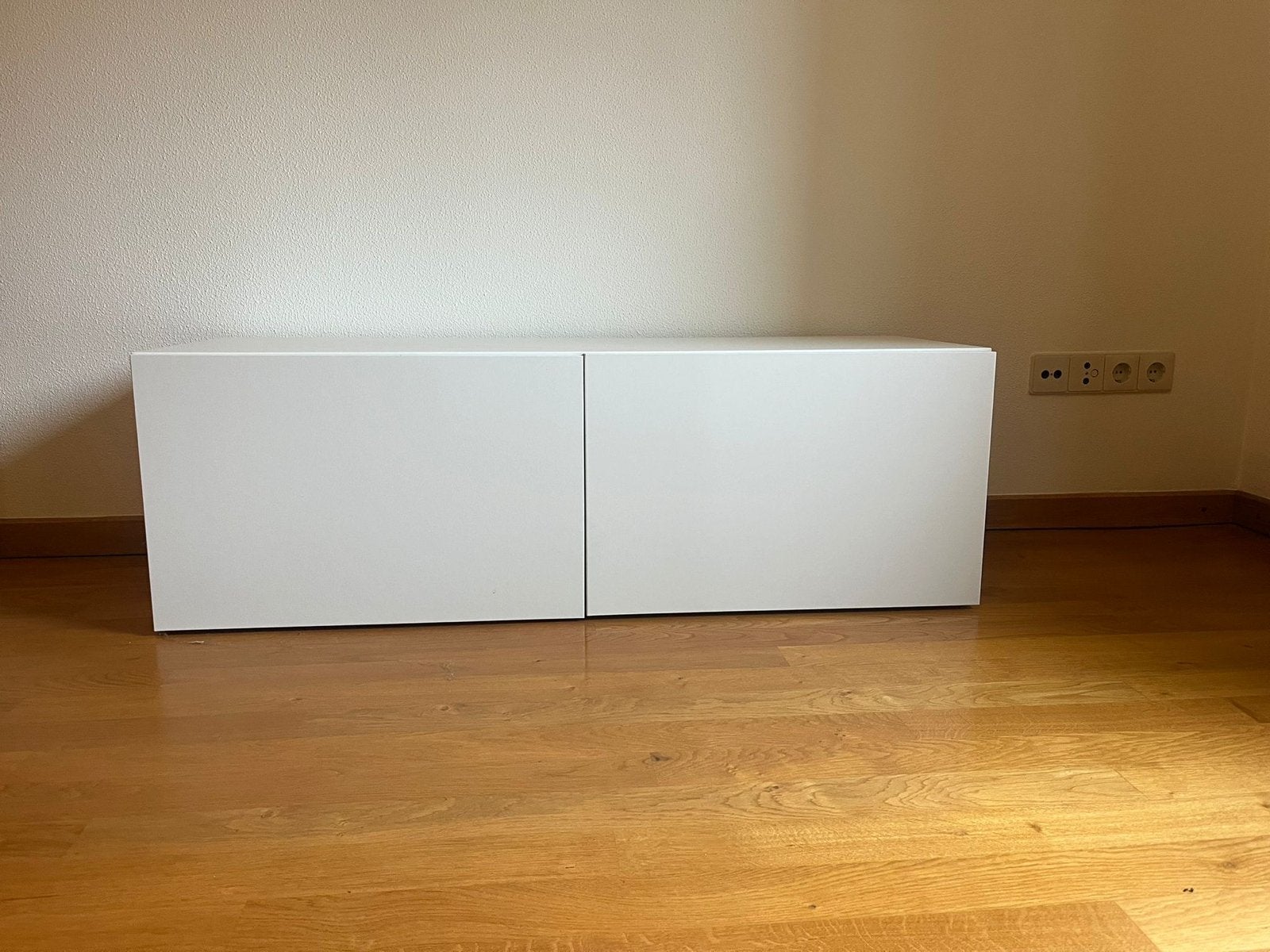 Ikea besta kast/dessoir/tv meubel in zeer goede staat, Ophalen