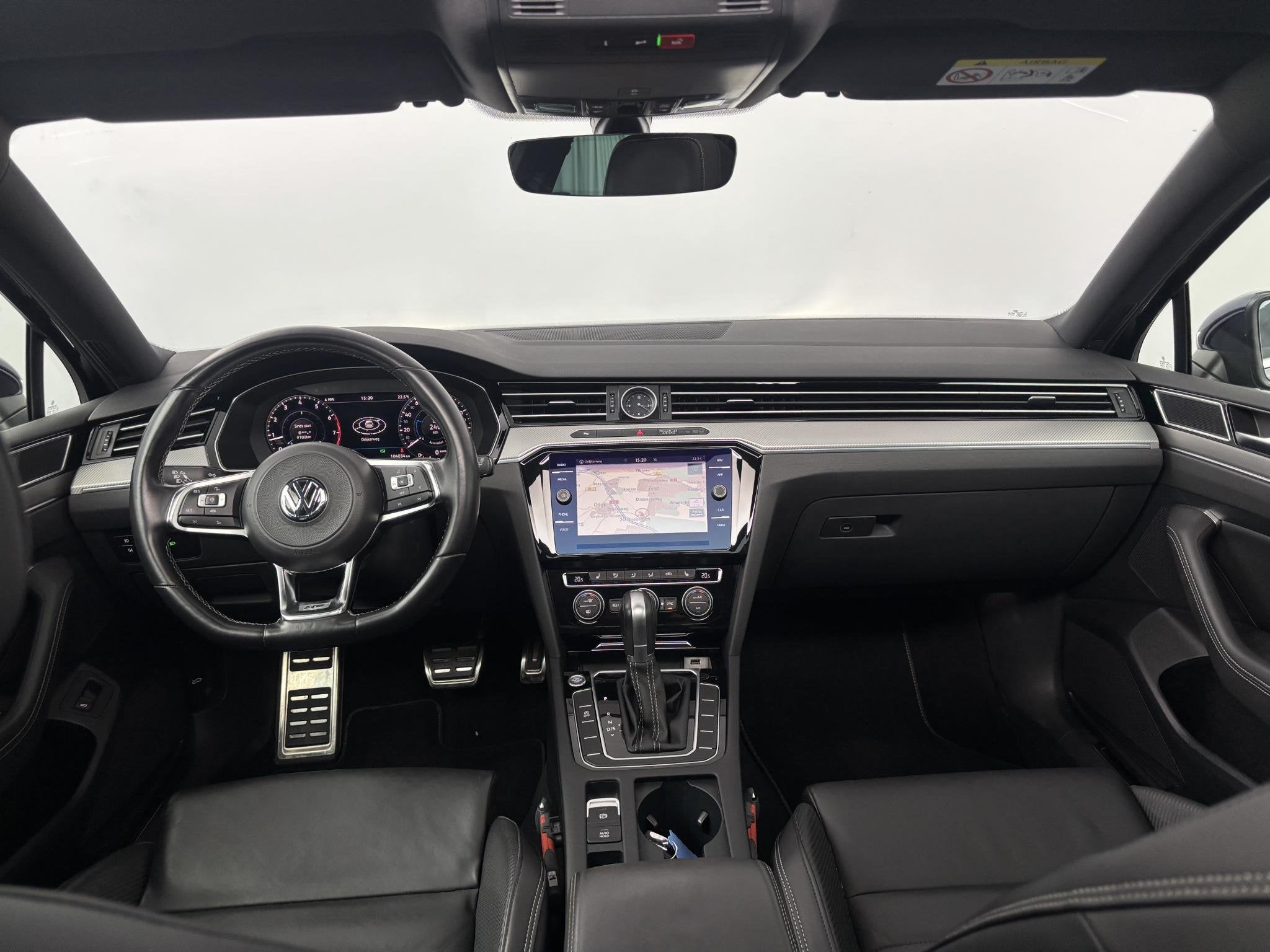 Volkswagen Passat Variant 1.5 TSI 150pk DSG R-Line Business, Auto's, 730 kg, 4 cilinders, Blauw, 1600 kg