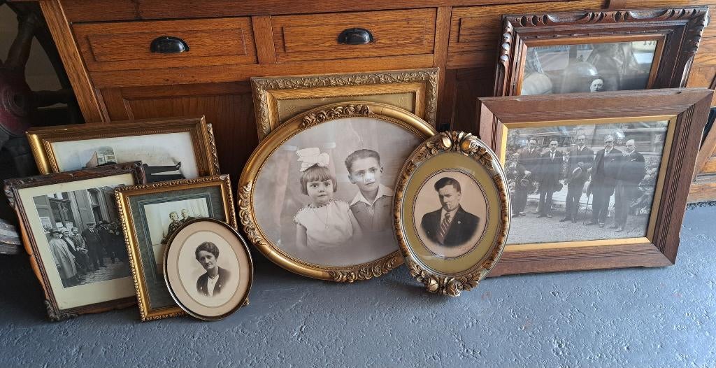 Antieke foto`s in lijst mooie decoratie voor een horeca zaak, Ophalen