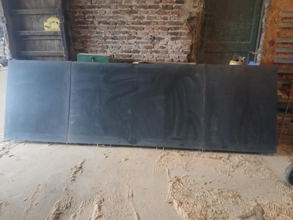 Te koop groot vintage schoolbord zwart, Diversen, Schoolborden, Ophalen of Verzenden, Gebruikt, Krijtbord