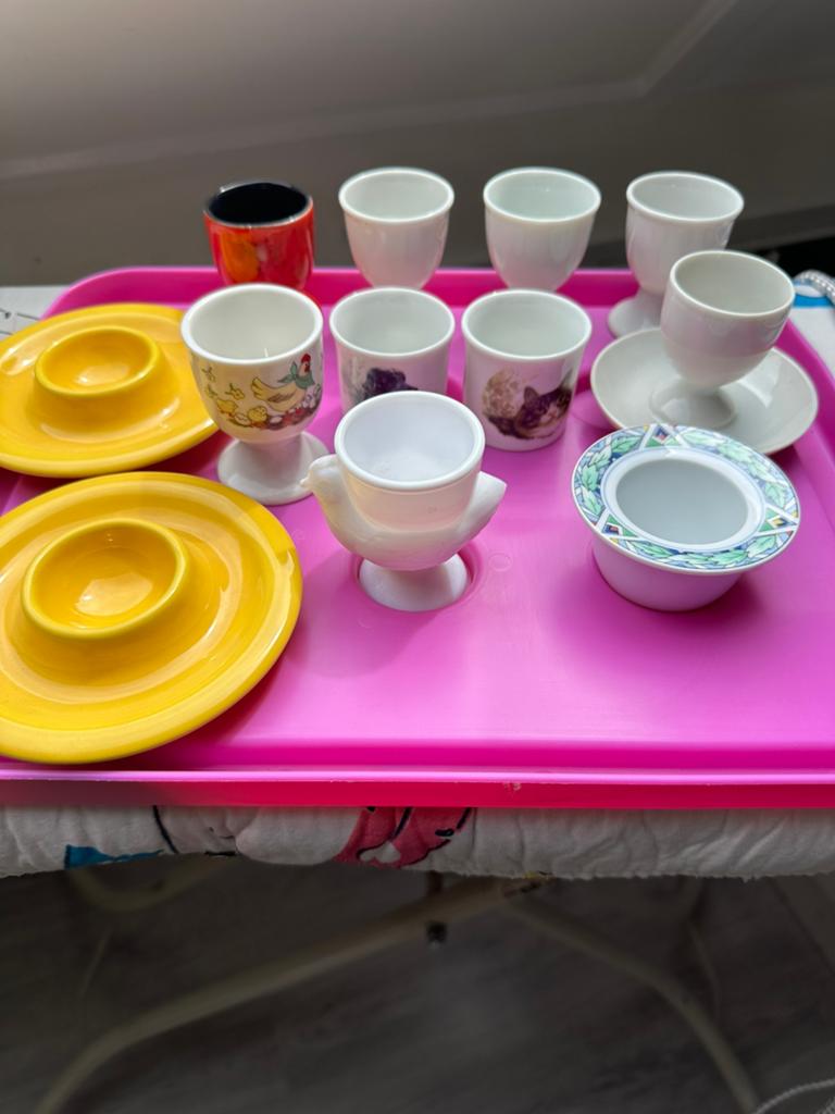 12 eierdopjes  per stuk €1,, Huis en Inrichting, Keuken | Servies, Ophalen, Overige typen, Zo goed als nieuw, Overige stijlen