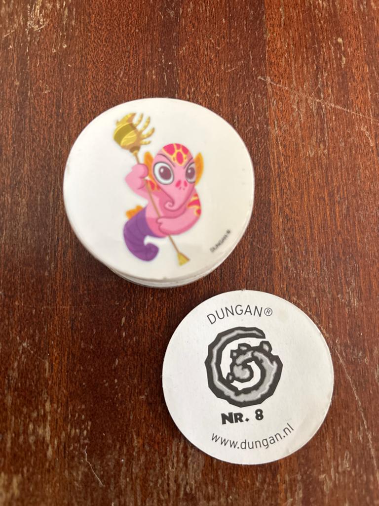 Dungan Stickers, Ophalen of Verzenden, Zo goed als nieuw