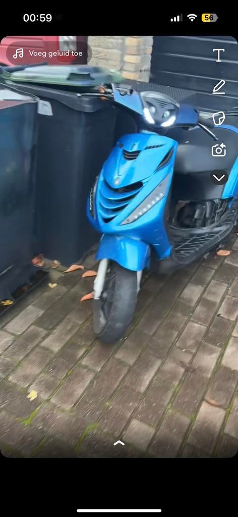 Zip 70 brom, Fietsen en Brommers, Scooters | Piaggio, Ophalen, Zo goed als nieuw, Benzine, Zip