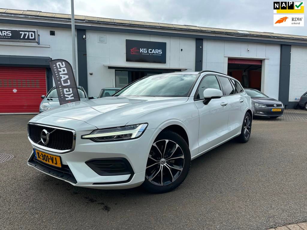 Volvo V60 2.0 B3 Momentum Advantage, Auto's, Volvo, Bedrijf, Te koop, V60, ABS, Achteruitrijcamera, Airbags, Airconditioning, Automatische klimaatregeling