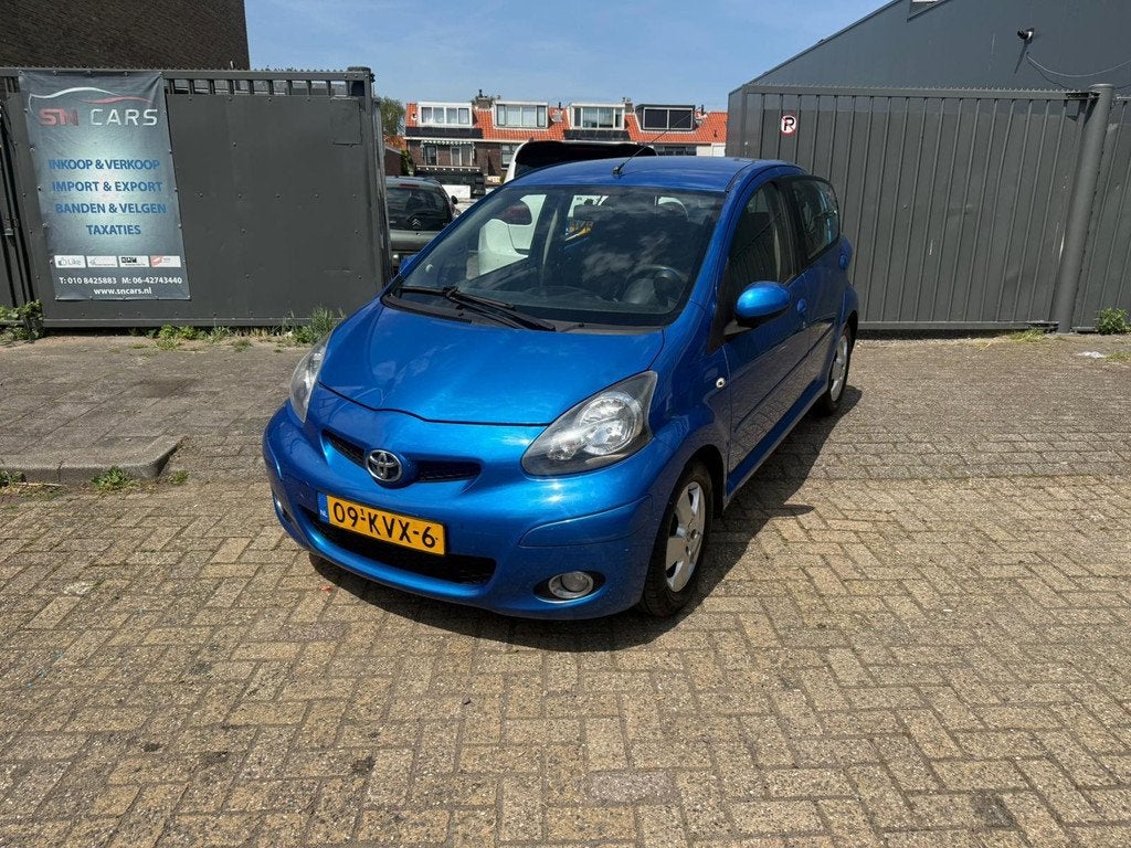 Toyota Aygo 1.0-12V Dynamic Blue *Airco*El.ramen, Voorwielaandrijving, Gebruikt, 68 pk, Origineel Nederlands