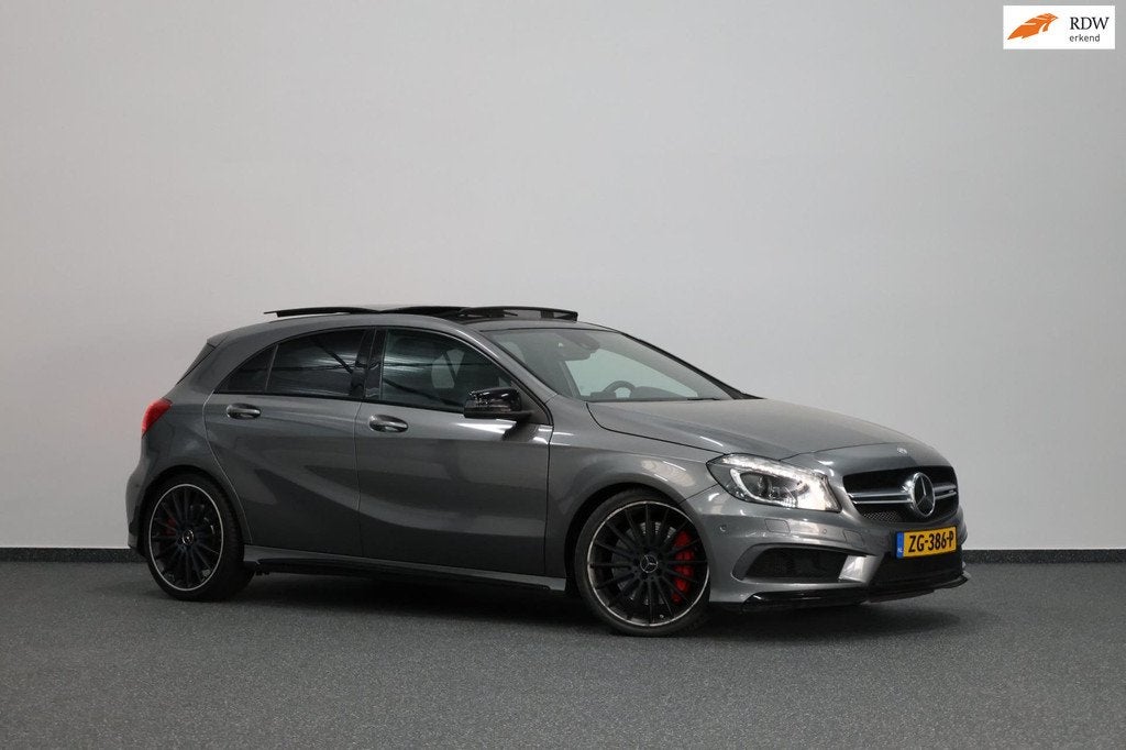 Mercedes-Benz A-klasse AMG 45 4MATIC 361+PK LED/LEER+S.VERWA, Auto's, Automaat, Gebruikt, Euro 6, 4 cilinders