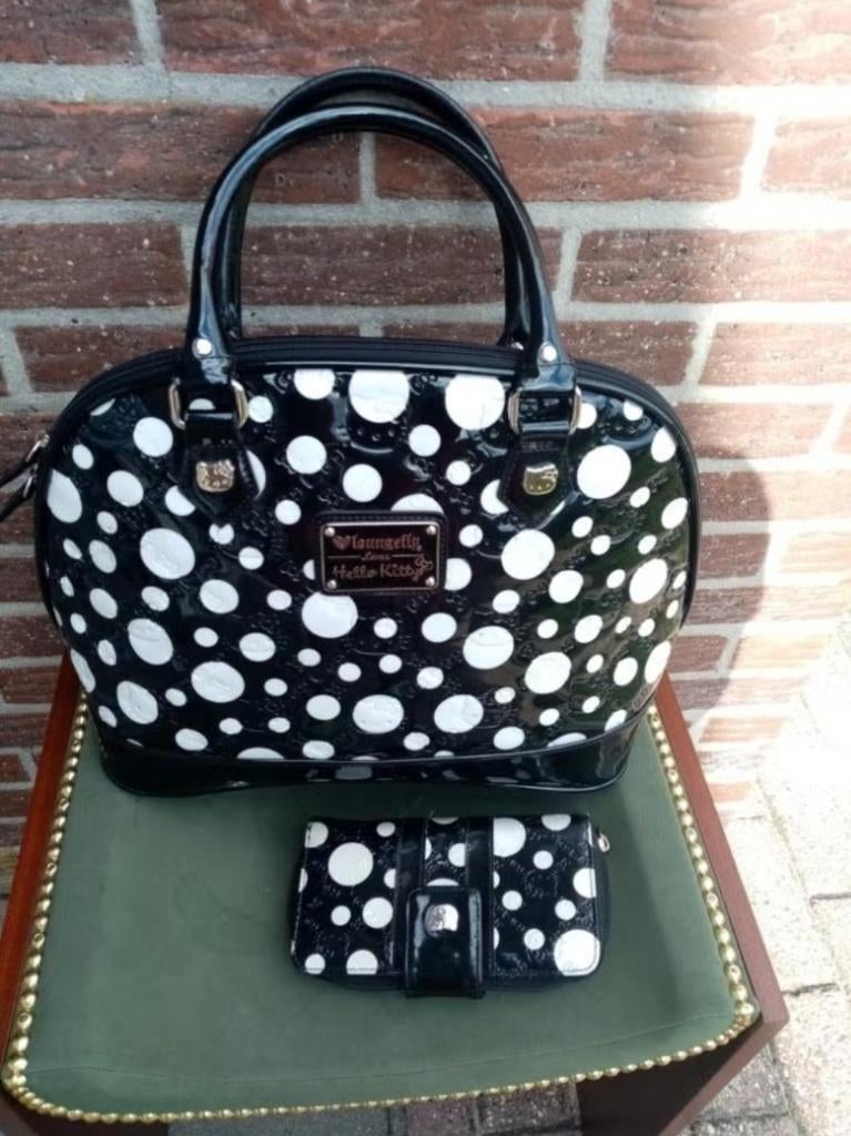 Handtas & Portemonnee Hello Kitty, Sieraden, Tassen en Uiterlijk, Tassen | Damestassen, Gebruikt, Handtas, Zwart, Ophalen of Verzenden