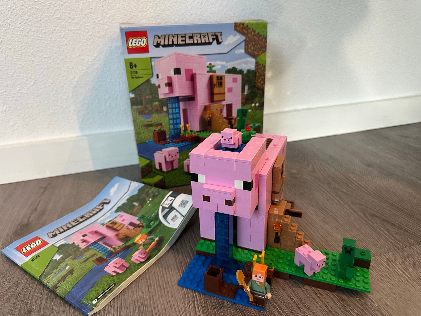 Lego Minecraft 21170 Het Varkenshuisje, Ophalen of Verzenden, Zo goed als nieuw