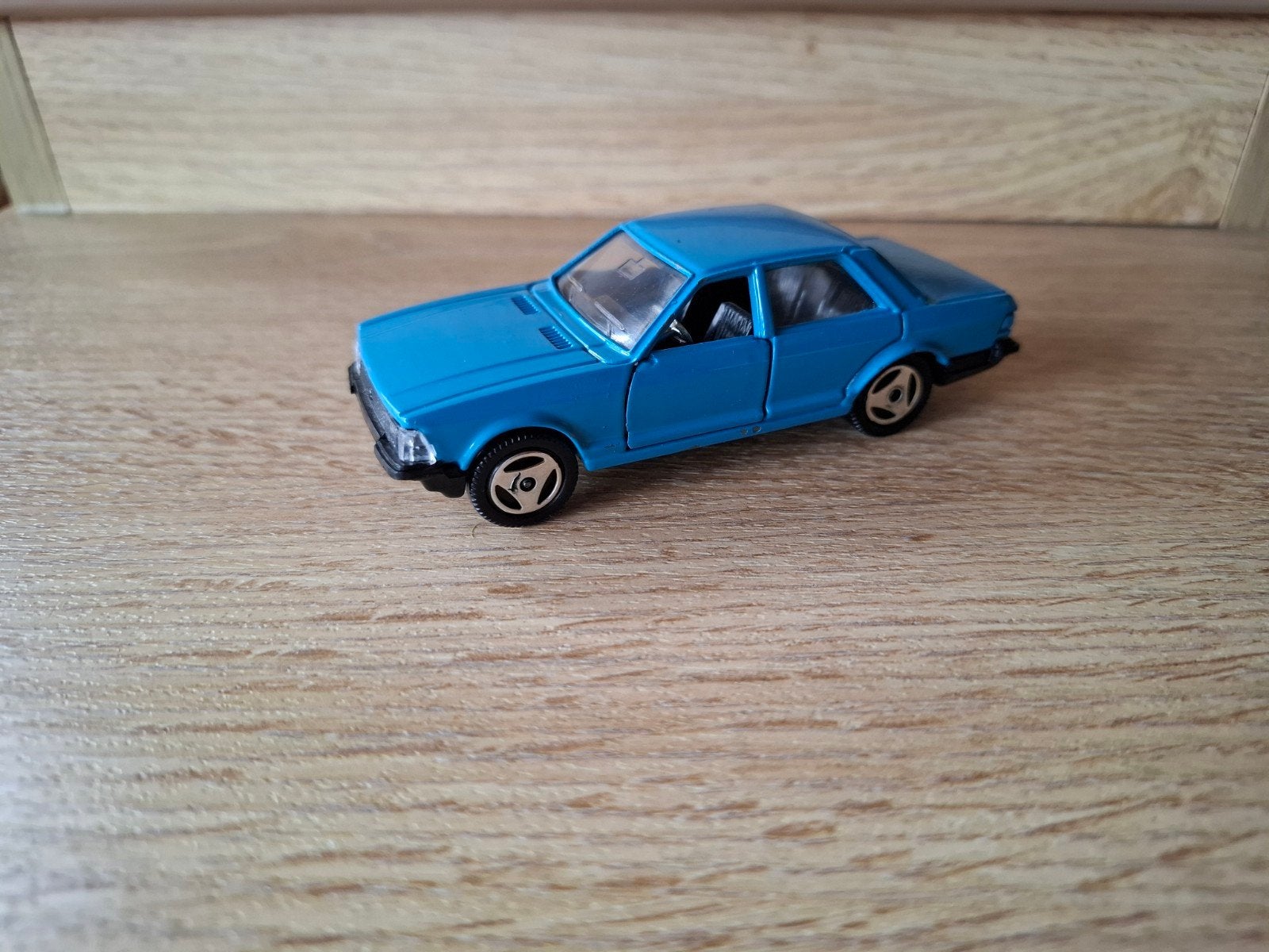 Mebetoys Mattel A121 Ford Granada 1:43 Made in Italy, Ophalen of Verzenden, Gebruikt, Auto, Overige merken