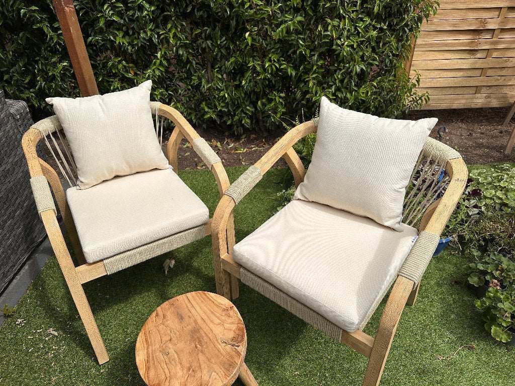 2 luxe eetkamerstoelen van massief acaciahout – nieuw, Ophalen, Twee, Overige kleuren, Nieuw