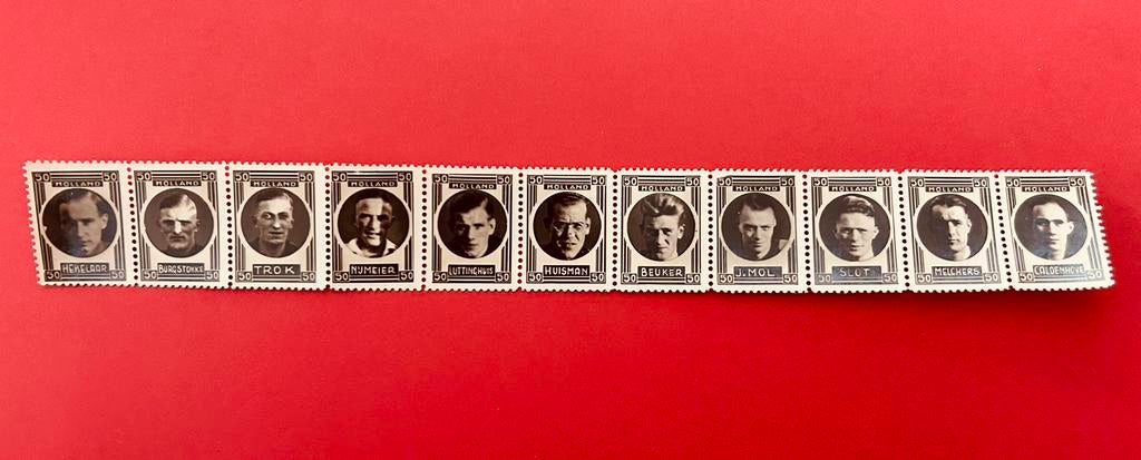 D.W.S. Amsterdam - jaren '30 - complete reeks, Verzamelen, Ophalen of Verzenden, Zo goed als nieuw, Overige binnenlandse clubs