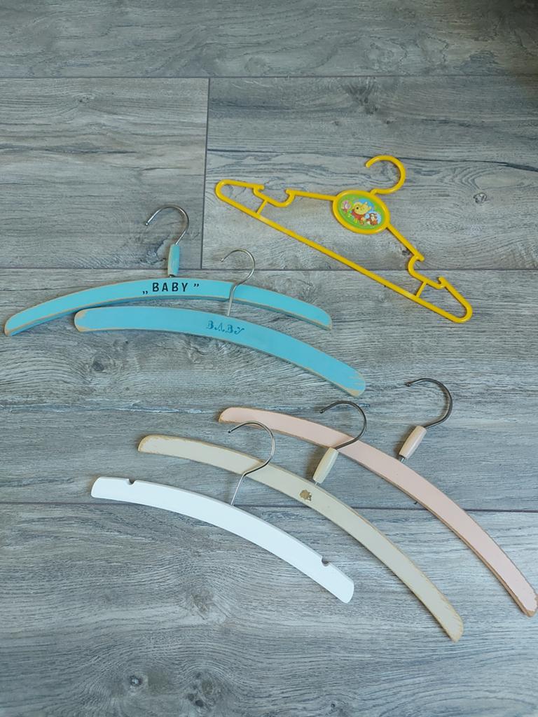 Baby’s kleding hangertjes, Ophalen of Verzenden, Gebruikt, Overige typen