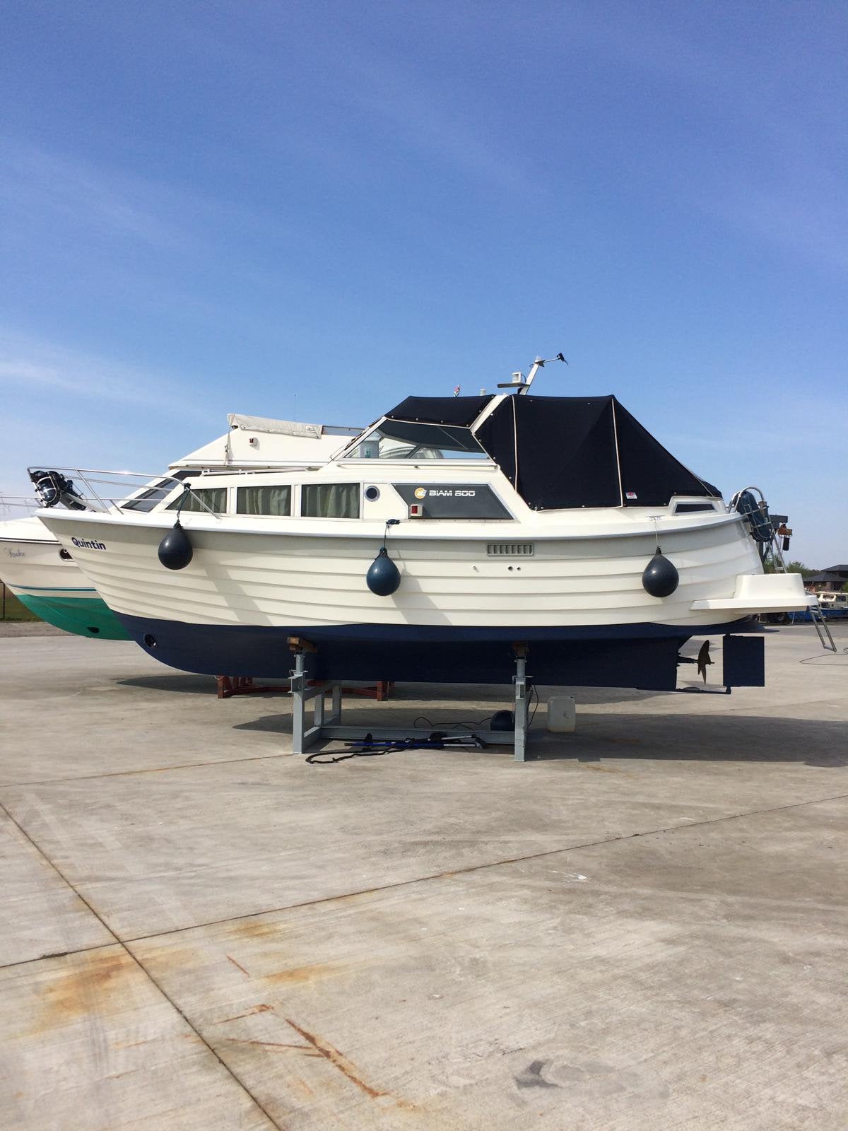 Biam 800 Spitsgatter - Ruime en complete familieboot, Watersport en Boten, Ophalen, 70 cm, Gebruikt, Binnenboordmotor