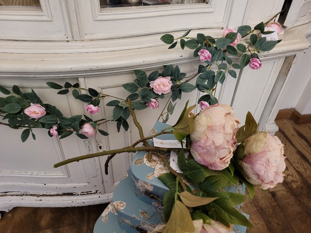 Guirlande met rozen, kunst Clayre & Eef p/st 19,95