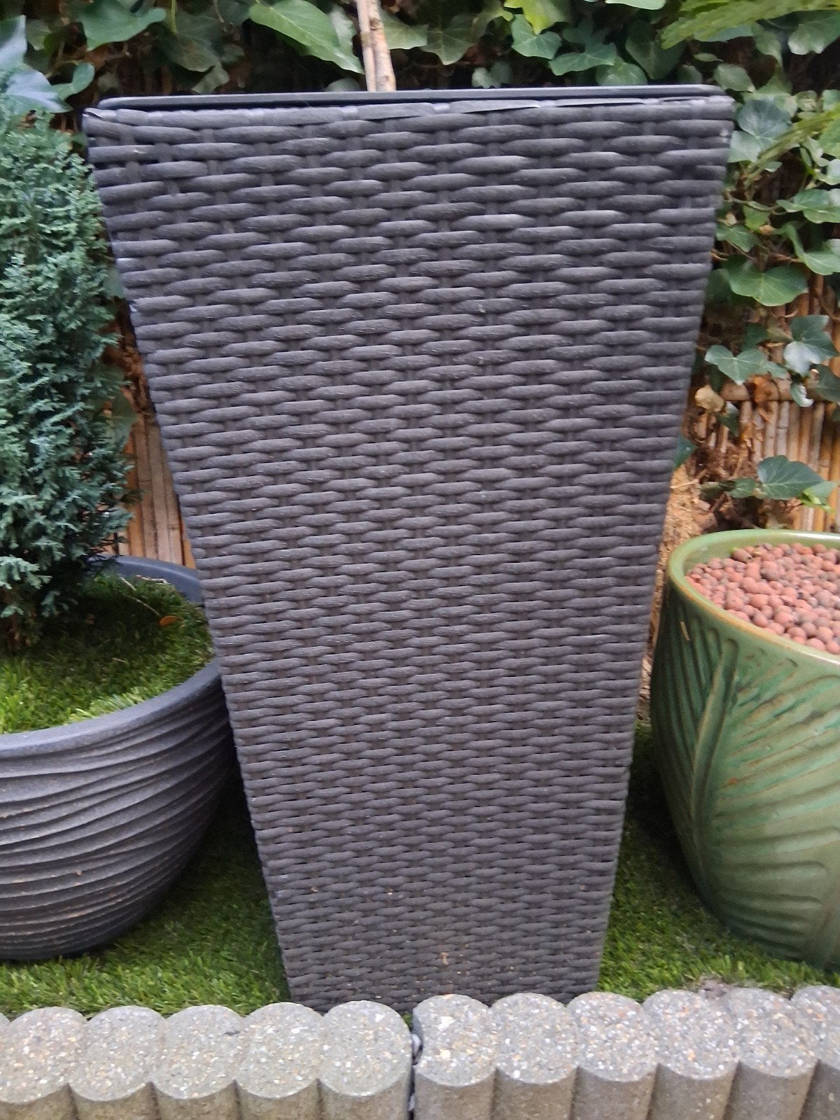 2 zwarte wicker bloempotten met binnenpot, Tuin en Terras, Ophalen, Kunststof, Minder dan 60 cm, Vierkant