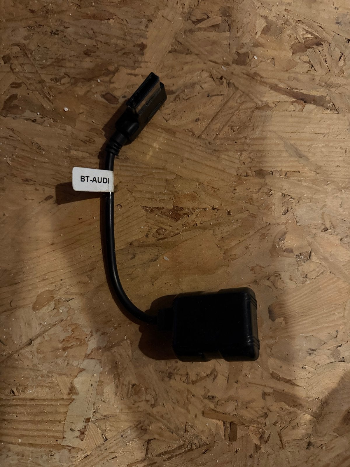 Bluetooth Adapter Kabel voor Audi/VW/Seat/Skoda (AMI / MDI), Ophalen of Verzenden, Gebruikt