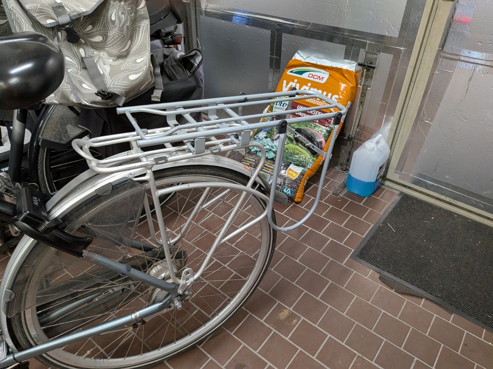 Yepp Easyfit Carrier XL - Fietsdrager voor Kinderzitje, Fietsen en Brommers, Fietsaccessoires | Bagagedragers, Gebruikt, Ophalen