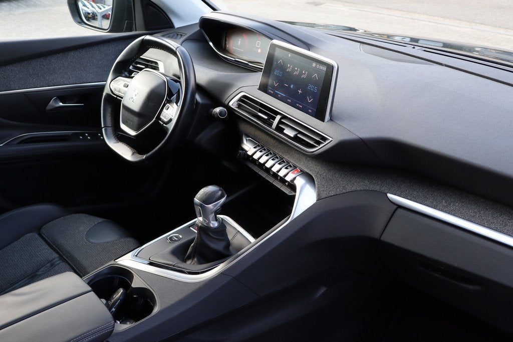 Peugeot 3008 1.2 PureTech Blue Lease Premium 360 graden came, Gebruikt, 1199 cc, Leder en Stof, Origineel Nederlands