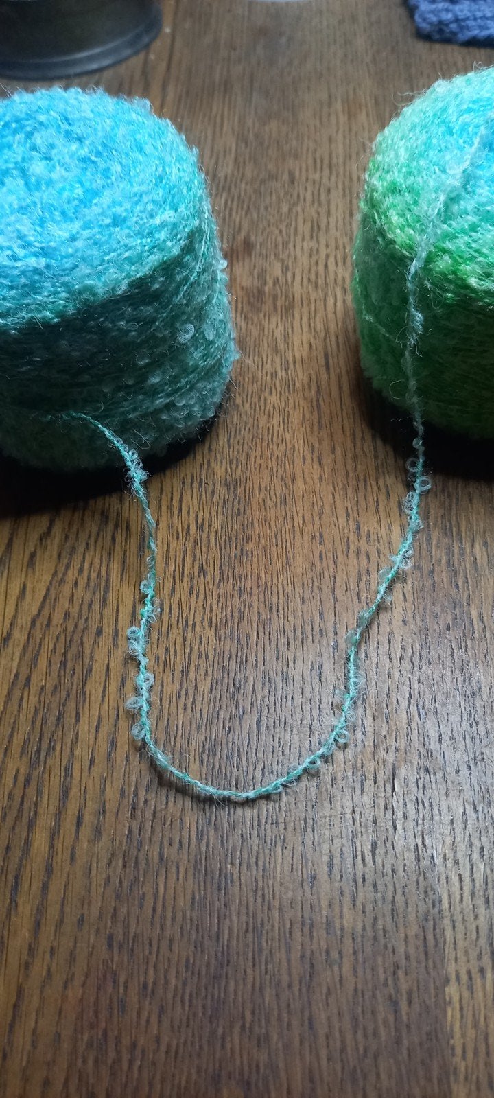 Bouclé garen aquablauw-mint kleurverloop (2 bollen), Ophalen of Verzenden